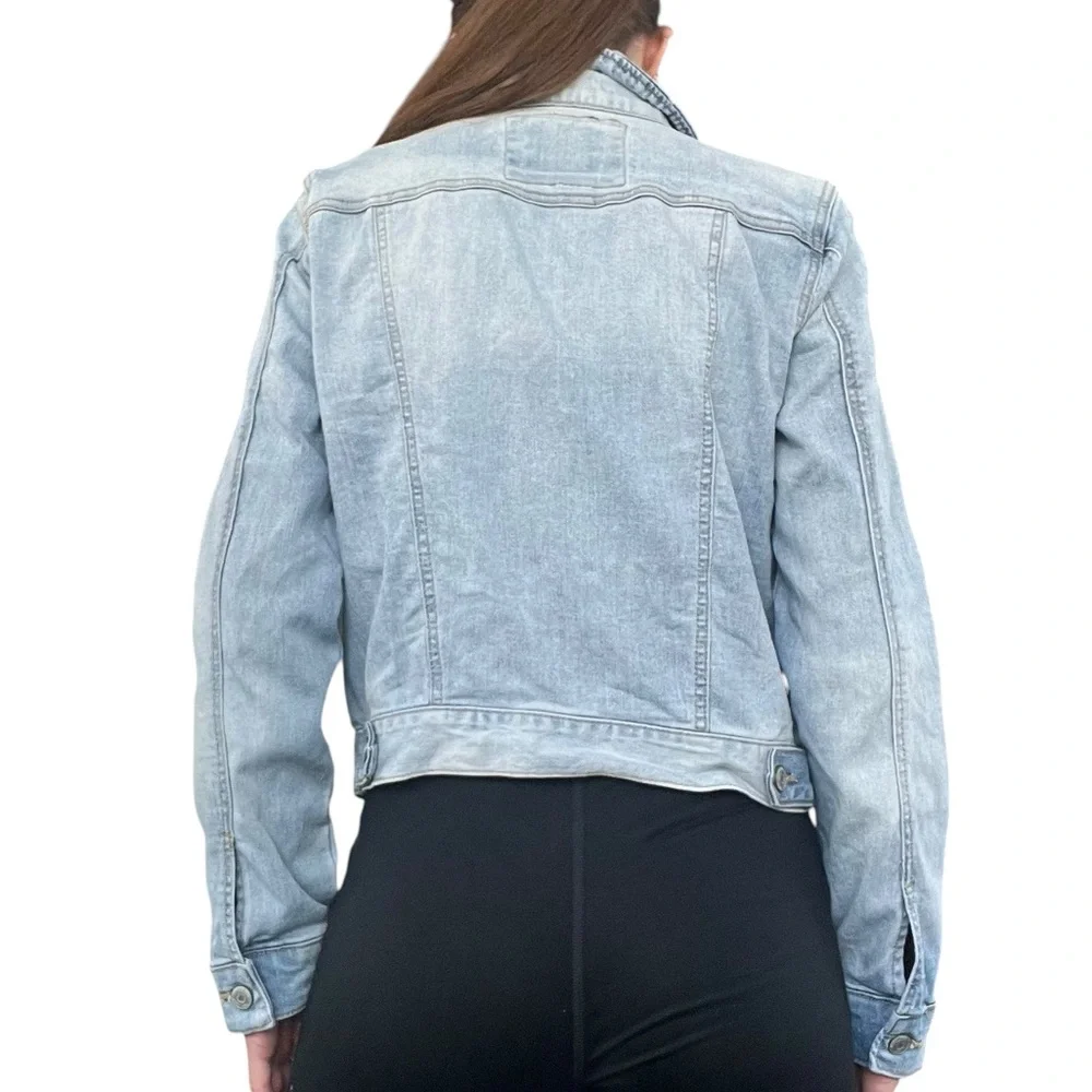 Mudd Women's Sz Small Light Wash Blue Denim Distressed Button Jean Jacket 210111